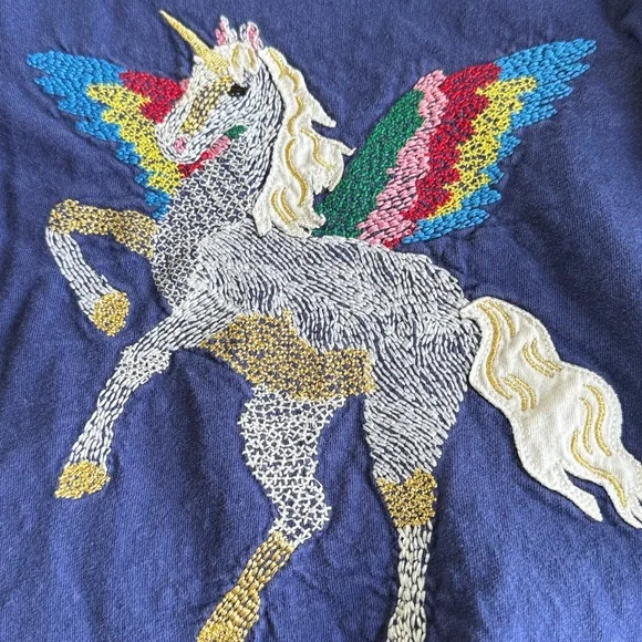 Adorable unicorn shirt - Picture 3 of 4